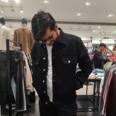 TheNishantSingh's profile picture. have you watched Super Pumped 💛