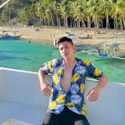 gponzzz's profile picture. Service above Self 💯 #KeepGoing