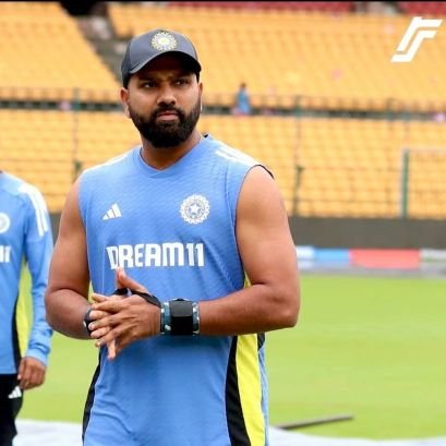 one and only Thalaivan @actorvijay ❤
Vijay-SRK-Rohit-Bumrah-Aari-D-CR7-Kavin-GVP
Standing Alone is better than being around people who don't Value you
