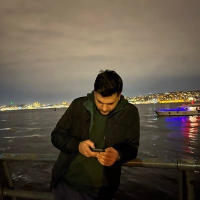 Pouya_Mn's profile picture.