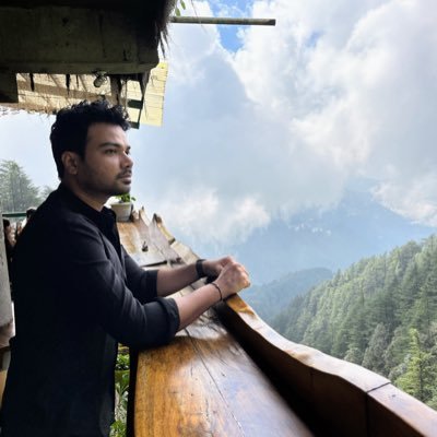 ladkaShariffHai's profile picture. 