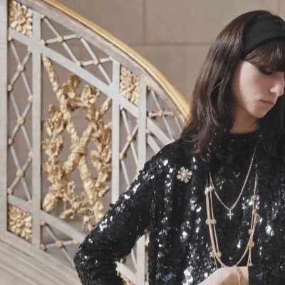 199919i's profile picture. music always