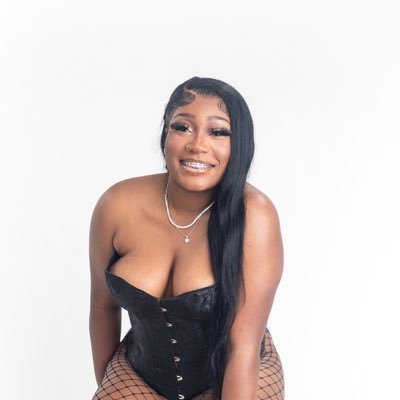 arianaacaniseaa's profile picture. 