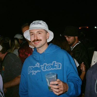 dammmbastard's profile picture. 🌞