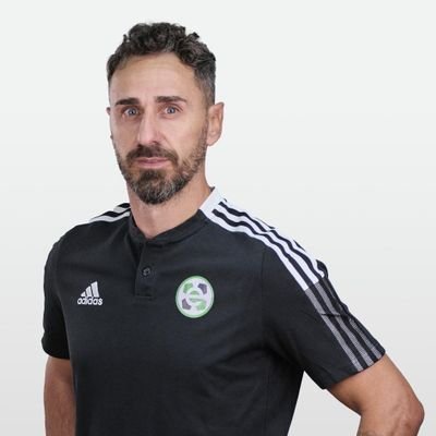 TD fútbol Nivel III UEFAPRO ,
Master análisis táctico ,2 Entrenador del Merida 2B ,
Extremadura B,CD Calamonte,CFTalavera,Sel extremeño PASION POR EL FUTBOL.
