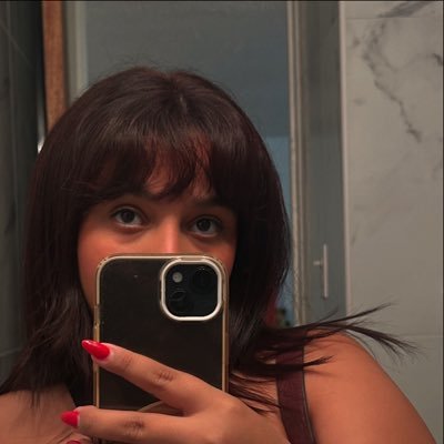 zavala_carys's profile picture. en moto sin casco