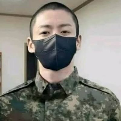 jungkook999810's profile picture. 