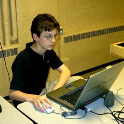 DotturboDot's profile picture. 👨🏻‍💻