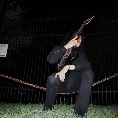 TodayIsForeverr's profile picture. listen close and don't be stoned