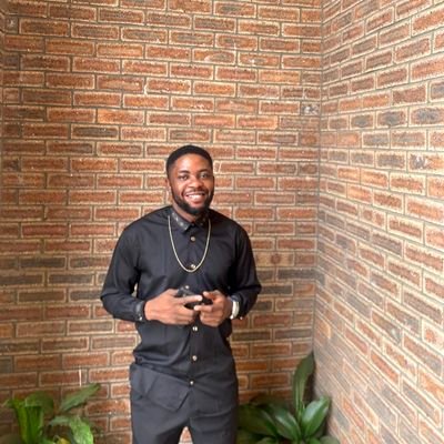 Lawyer, tech enthusiast and digital creator.
Still trying to learn people,
God bless my hustle.
