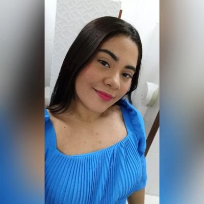 allanaevely12's profile picture. 