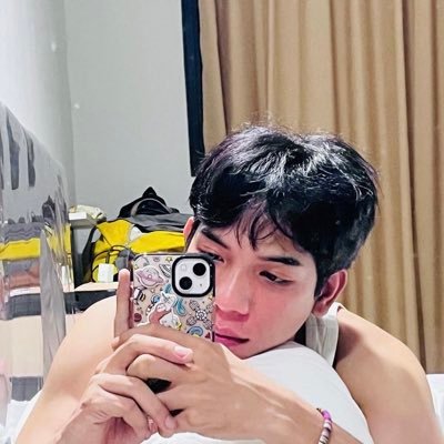 taurianxx's profile picture. 🌜Selenophile