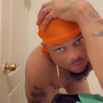 RollUghh's profile picture. here for a good time not a long time❤️‍🔥