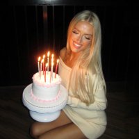 chel (@cheldelagrange) 's Twitter Profile