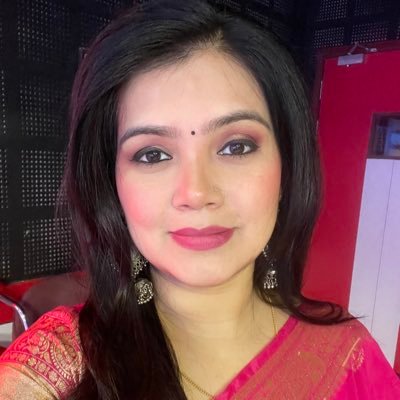 News Anchor @BhaaratExpress | पत्रकारिता पेशा है, दिल बनारसी है. यहां किए गए ट्वीट पर सिर्फ मेरा कॉपीराइट है, किसी भी संस्था का नहीं !