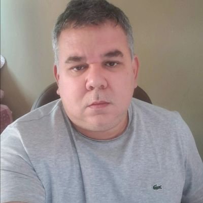 Controlando minha Maluquez, misturado com minha Lucidez, 🚩Sou Petralha, Esquerdopata Roxo, Antifascista, Antiracista, Antinegacionista, Fiz e Faço o L 🇧🇷🇨🇺