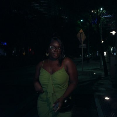 Romans 8:11. A girl who writes better than she speaks. I support arsenal when they win. 🚶🏾♀️https://t.co/d99rNChEJw