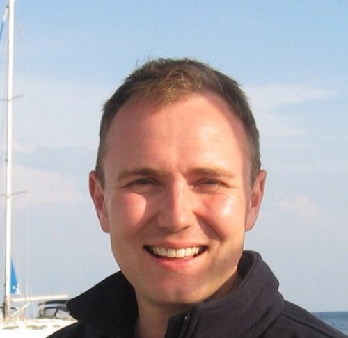 tweetertricks's profile picture. Enjoyer of life: husband, father, GP, GP educator, fairweather runner/cyclist, lover of good food and company, breadmaker.