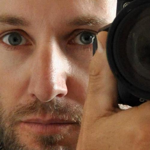 ATP Pro Tennisplayer,
Record Globetrotter, 
Photographer, Writer,
Sailor, Mountaineer