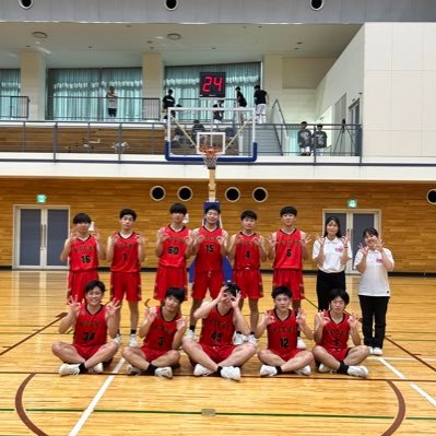 🏀練習日︰火・木(18~20時) 、水 (16~19時)、 土・日(9~12時) 🏀長期休暇中︰火・木・土(12~15時)、水・日(9~12時)