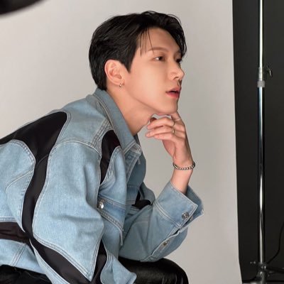 Ten_way_v's profile picture. 