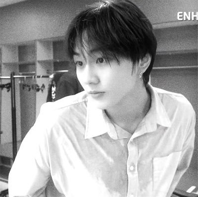 'the search begins, i'm here, so enjoy the way of my heart being stolen by jungwon.