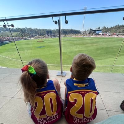 Mum, nature lover, stat nerd, WAG and hard core supporter of all things women’s sport