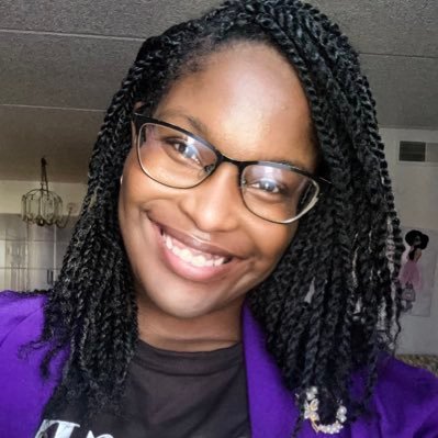 34, God's Youth Servant, Psalms 37:4, FT Administrative Service Specialist, FT College student, A Christian Blogger, A Published Author💜😌🙏🏾🤝🏾🔥🌸