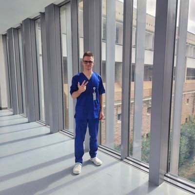 FilipMitan's profile picture. medik
ig: filipmitan