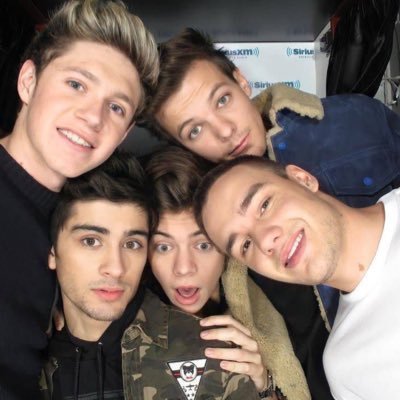 STANNING 5 GOLDEN SOULS : @onedirection
💚💛🇮🇪❤️💙