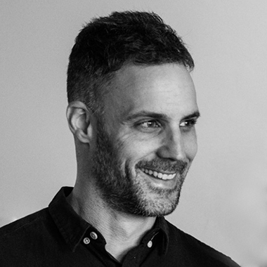 Dad & left-handed product designer @microsoft ~ Previously designing for the financial industry ~ Sharing design things somewhat seldomly
