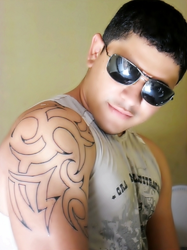 Um cara abençoado por Deus,Tenho 21 anos,Sou São Paulino de Coraçao e Faço o Curso de Zootecnia no IFRN.