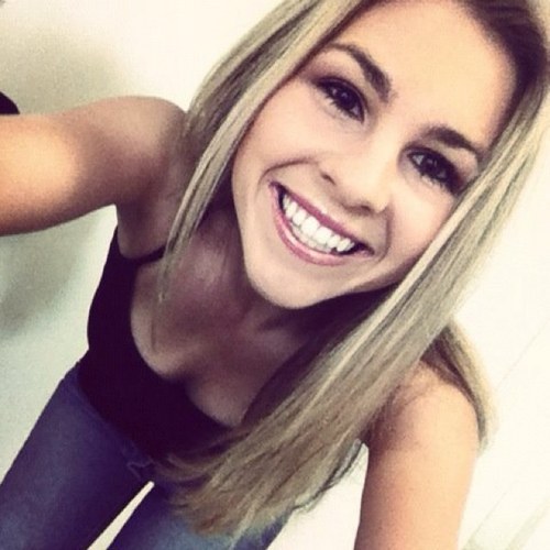 24, Safety Advisor & Event Coordinator. Health & Fitness. Optimistic. Smile. Girly Girl. Amour. Love my Puppy Button xx