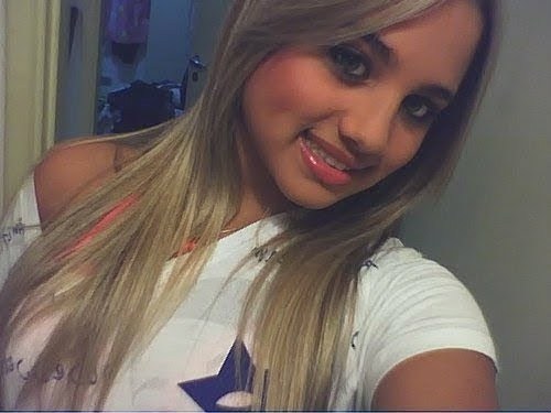 NOVINHA TERRÍVEL  .;*