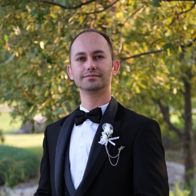 EFL teacher, EFL teacher trainer, and passionate ELT scholor.