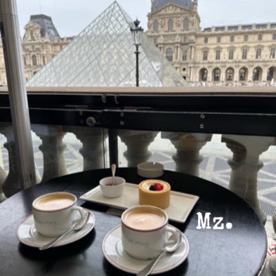 dumprui's profile picture. #coffeeholic #AlHilal |﴿ رَبِّ اجعَل هذَا البَلَدَ آمِنًا ﴾