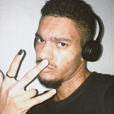 trying to find something good for me. | Fan Account | owner of: @whoeni, @NMSupportt & @BadBunnyBrasil | he/him | unfollow = unfollow
