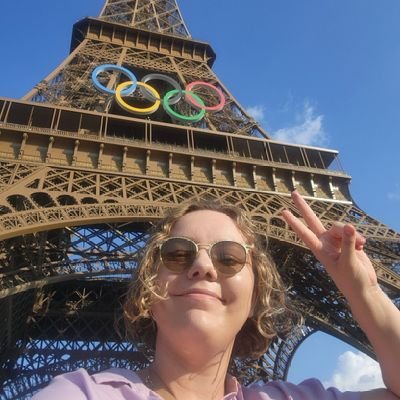 CaitLoh's profile picture. Aspiring plant mom, pop culture enthusiast, Central Jersey defender

(she/her)