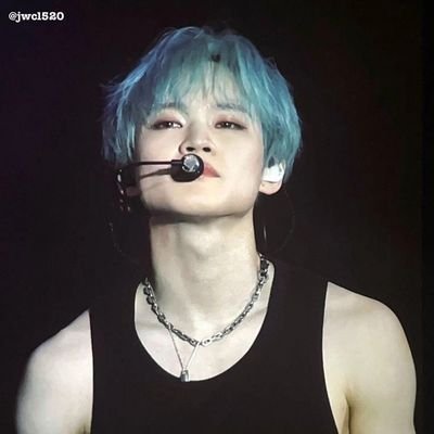 yeonwoo725's profile picture. 