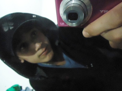 Ainda bem q sempre existe outro dia, outros sonhos, outros risos ..  a vida nos dá chances de recomeçar, de ser feliz. Basta aproveitá-las