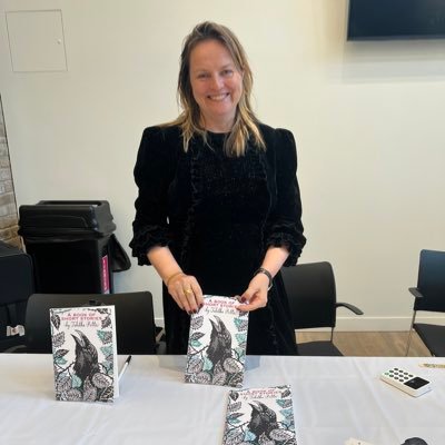 Writer & 🎙️podcaster @storyradiouk Novel out 2026 with @RowanProse more active now on 🐘🦋🧵same handle