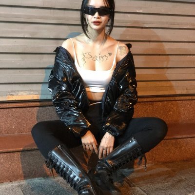 HarleyKlic73456's profile picture. 