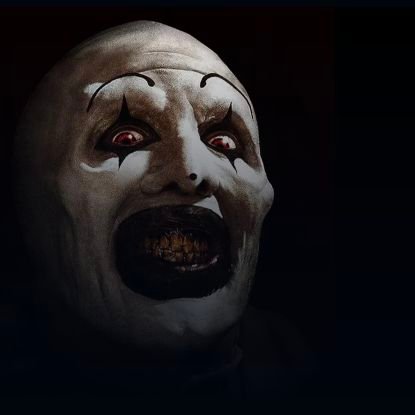 SocalEniw's profile picture. are you scared of the dark?