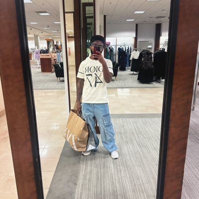 iiamjosiah's profile picture. I  🫶🏽 💰.. #LLB #LLP #FREEDAGUYZ