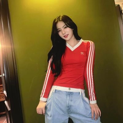 isamovigon's profile picture. 24/7 thinking about stayc  written by @ isamovingon