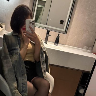 ddfj6888's profile picture. 坐标柳州，一名90後已婚自由人，自己欲求不满，喜欢尝试和挑战不同玩法，希望有素质的男士一起开发，喜欢可关注我，私信自报年龄爱好。