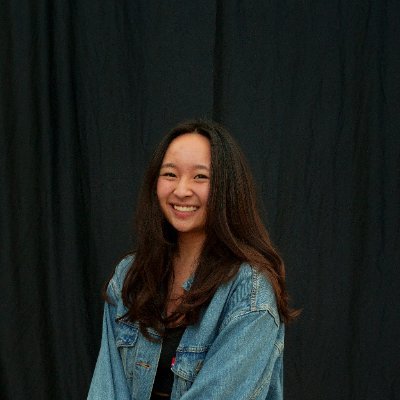 elviral_lu's profile picture. currently stockholm syndroming myself into using twitter