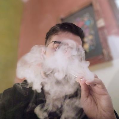 با همه بی سر و سامانیم،
باز به دنبال شوگرمامیم