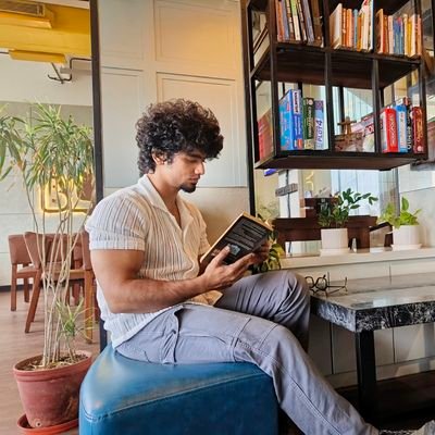 _Akash_Kundu_'s profile picture. Building @loominote 🧠 | https://t.co/cXtdO8F9t0 🍽 – AI for your mind & meals | Fitness + Tech + Chaos | Let’s automate your overthinking