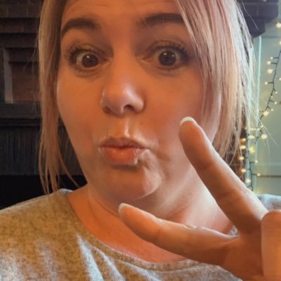CYP nursing student, proud Scouser, massive LFC fan, sarcastic wench and lover of music. It’s not a waste of time if you enjoy the time you waste 😊